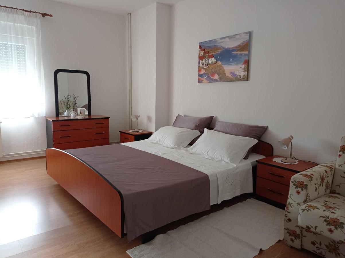 Apartments Anica PUY 외부 사진